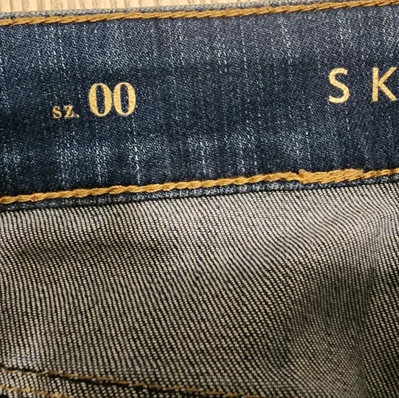 White House Black Market Jean's - Picture 9 of 10